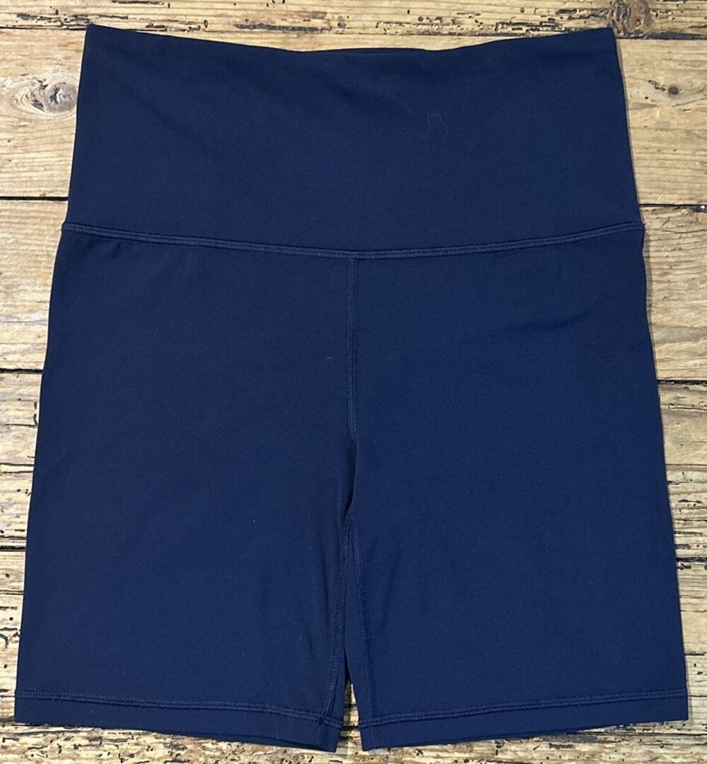 Athleta Women’s Navy Ultra High Rise Elation 7” Short Size S EUC